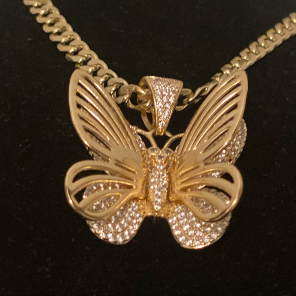 20” 14k gold plated  locket with chain
